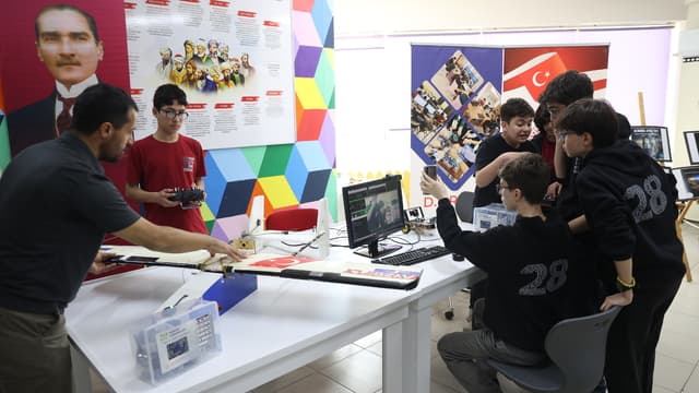 Antalya'da yapay zekayla 5 bin öğrenci proje üretmeye başladı